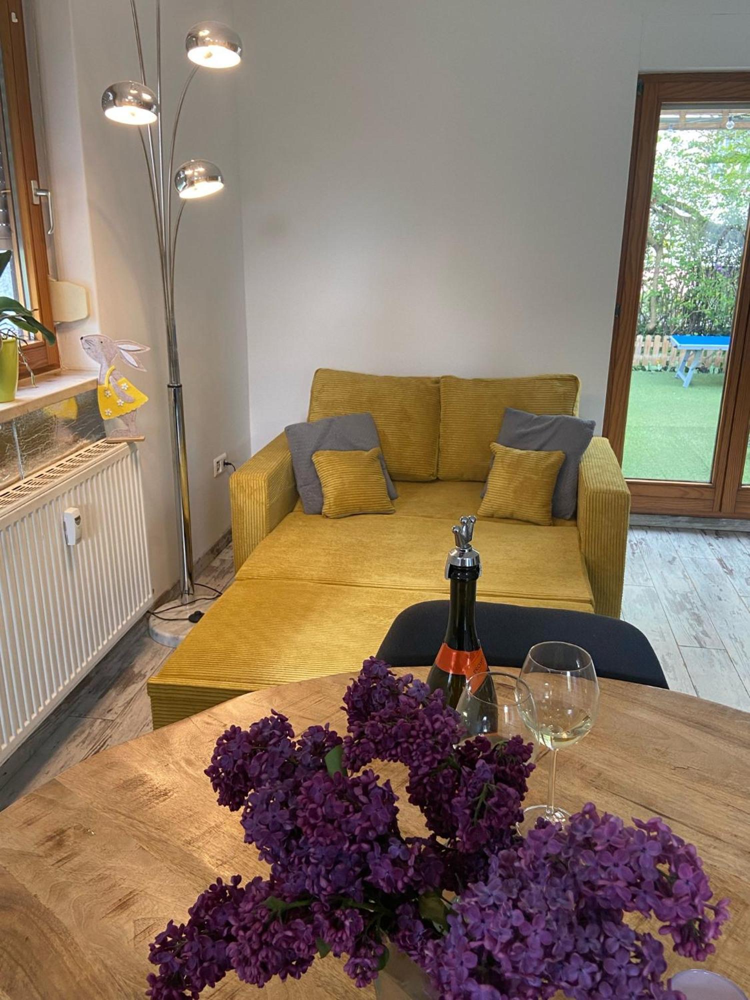 Zirndorf Sweet Home Exterior foto
